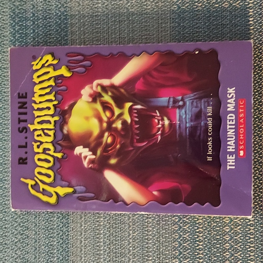 Goosebumps 1993 - THE HAUNTED MASK Paperback GVC